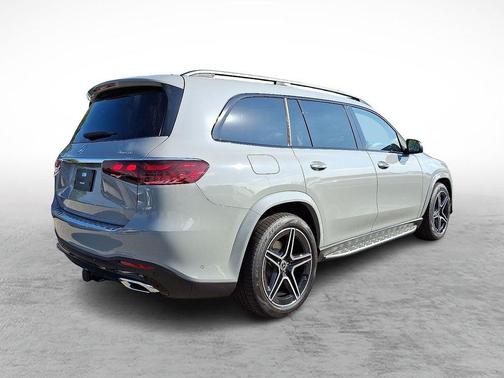 2026 Mercedes-Benz GLS 450 