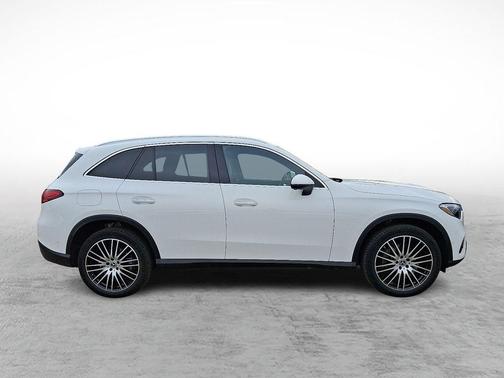 2025 Mercedes-Benz GLC 300 Base 4MATIC