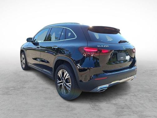 2025 Mercedes-Benz GLA 250 Base 4MATIC