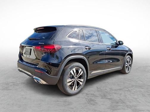2026 Mercedes-Benz GLA 250 Base 4MATIC