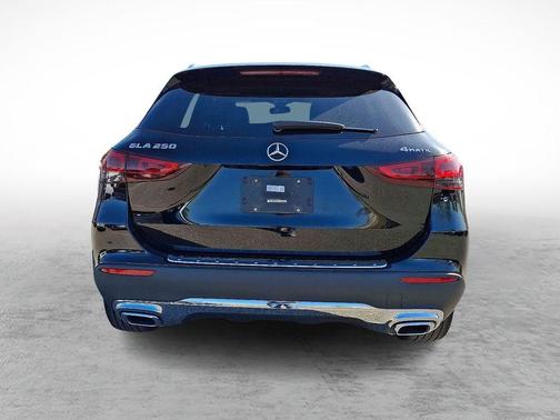 2021 Mercedes-Benz GLA 250 Base 4MATIC