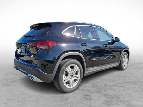 2021 Mercedes-Benz GLA 250 Base 4MATIC