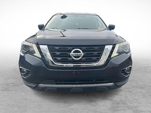 2018 Nissan Pathfinder SL