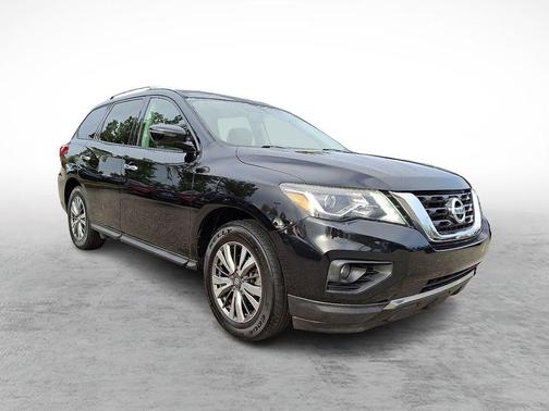 2018 Nissan Pathfinder SL
