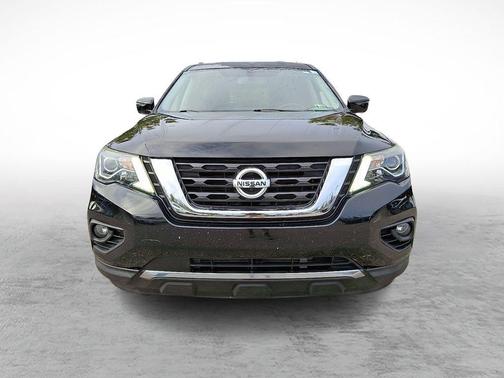 2018 Nissan Pathfinder SL