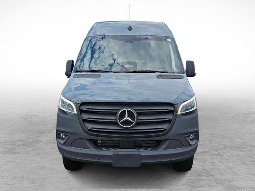 2025 Mercedes-Benz Sprinter 2500 High Roof