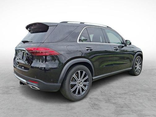 Obsidian Black Metallic 2026 Mercedes-Benz GLE 350 Base 4MATIC