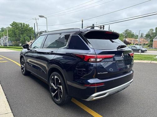 2022 Mitsubishi Outlander SEL