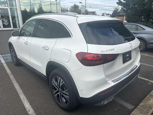 2025 Mercedes-Benz GLA 250 Base 4MATIC