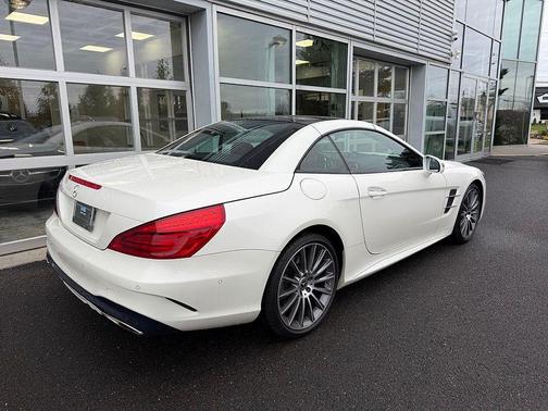 2019 Mercedes-Benz SL 550 Base