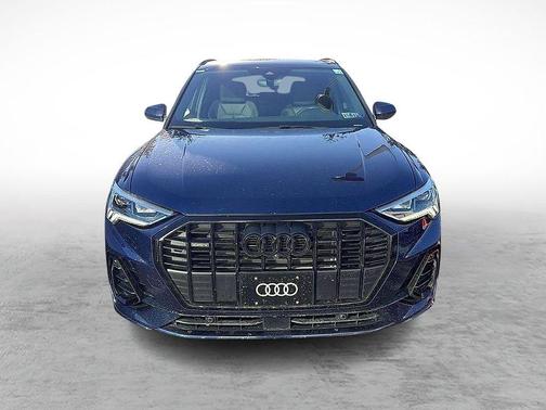 2022 Audi Q3 45 S line Premium