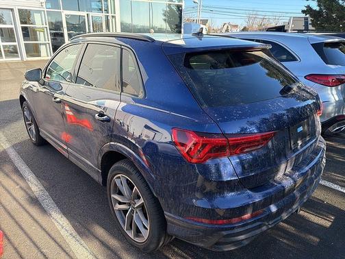 2022 Audi Q3 45 S line Premium