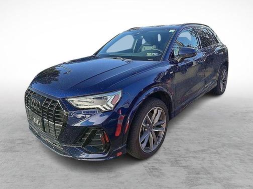 2022 Audi Q3 45 S line Premium