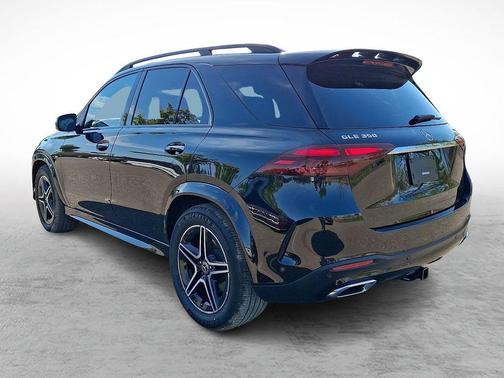 Obsidian Black Metallic 2026 Mercedes-Benz GLE 350 Base 4MATIC