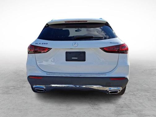 2022 Mercedes-Benz GLA 250 Base 4MATIC