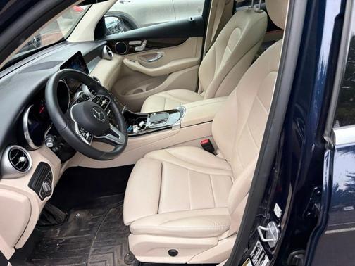 Lunar Blue Metallic 2021 Mercedes-Benz GLC 300 Base 4MATIC