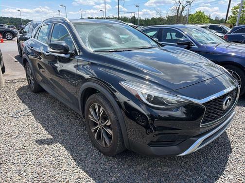 Black Obsidian 2018 INFINITI QX30 Luxury