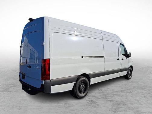 2026 Mercedes-Benz Sprinter 2500 High Roof