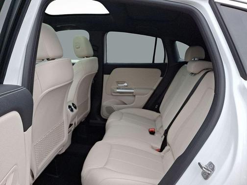 2025 Mercedes-Benz GLA 250 Base 4MATIC