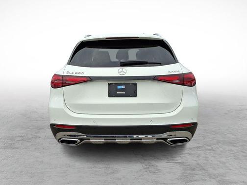 2025 Mercedes-Benz GLC 300 Base 4MATIC