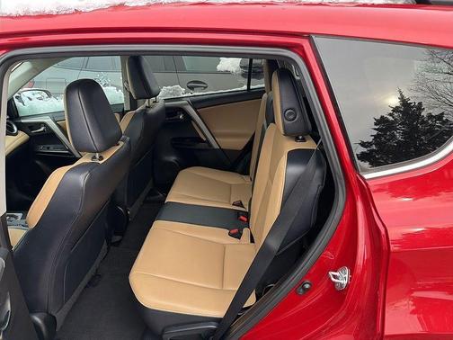 2017 Toyota RAV4 Platinum