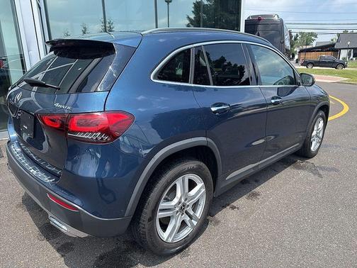 2021 Mercedes-Benz GLA 250 Base 4MATIC