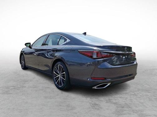 2022 Lexus ES 350 Base