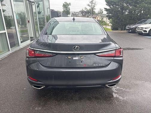 2022 Lexus ES 350 Base