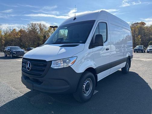 2025 Mercedes-Benz Sprinter 2500 Standard Roof