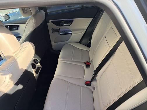 2023 Mercedes-Benz GLC 300 Base 4MATIC