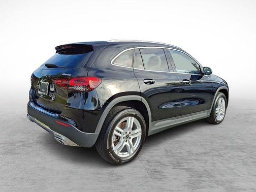 2023 Mercedes-Benz GLA 250 Base 4MATIC