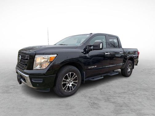 2021 Nissan Titan SV