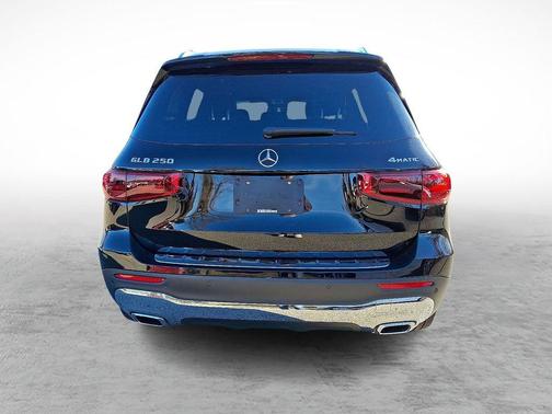 2025 Mercedes-Benz GLB 250 Base 4MATIC