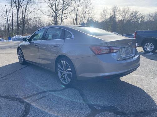 2022 Chevrolet Malibu FWD LT