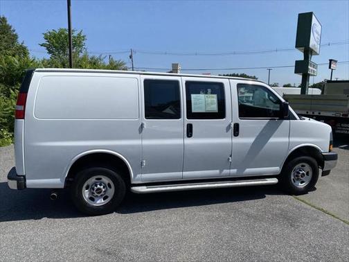2023 GMC Savana 2500 Work Van