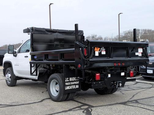 2026 Chevrolet Silverado 3500 WT