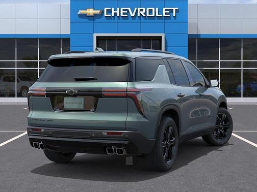 Trillium Green Metallic 2027 Chevrolet Traverse LT