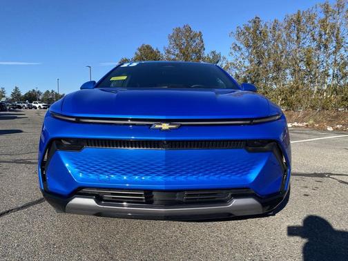 2025 Chevrolet Equinox EV LT