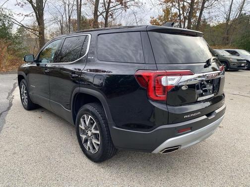 2023 GMC Acadia AWD SLE