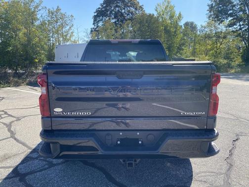 2022 Chevrolet Silverado 1500 Custom Trail Boss