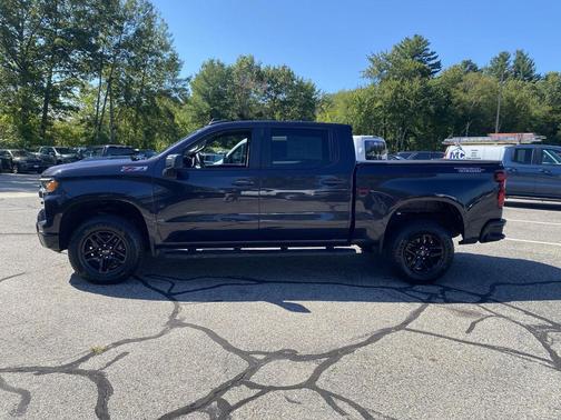 2022 Chevrolet Silverado 1500 Custom Trail Boss