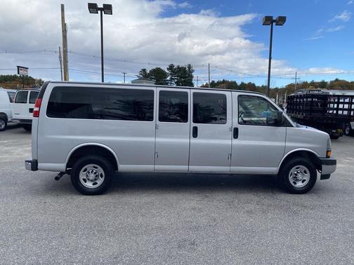 2017 Chevrolet Express 3500 LT