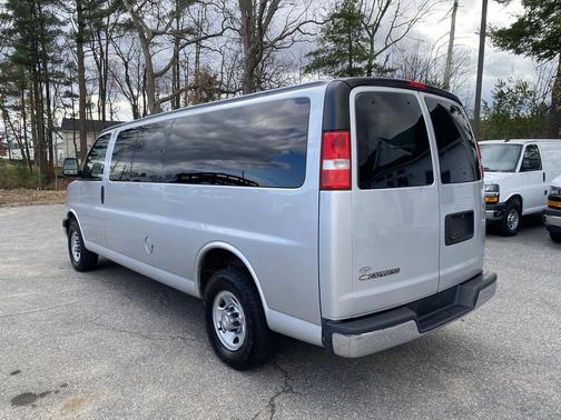 2017 Chevrolet Express 3500 LT