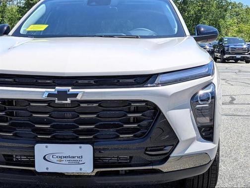 White Sands 2026 Chevrolet Trax FWD ACTIV