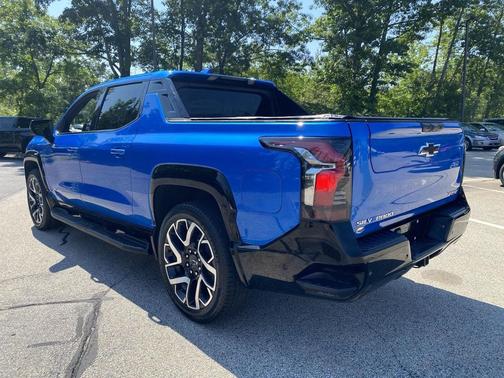 Riptide Blue Metallic 2025 Chevrolet Silverado EV RST