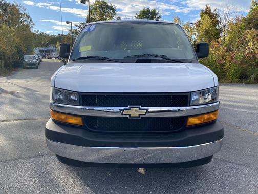 2024 Chevrolet Express 2500 RWD 2500 Regular Wheelbase WT