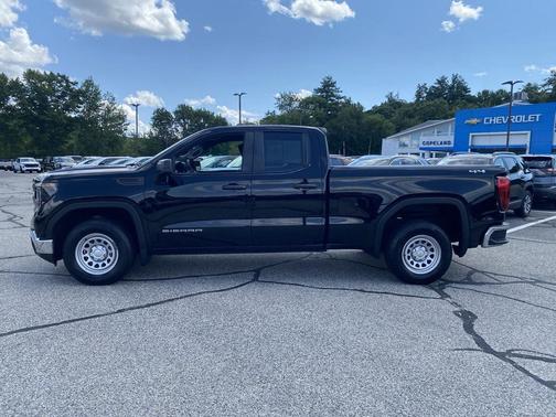 Onyx Black 2023 GMC Sierra 1500 Pro