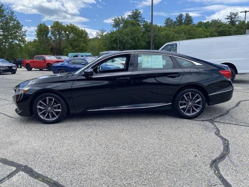 Crystal Black Pearl 2021 Honda Accord EX-L 1.5T