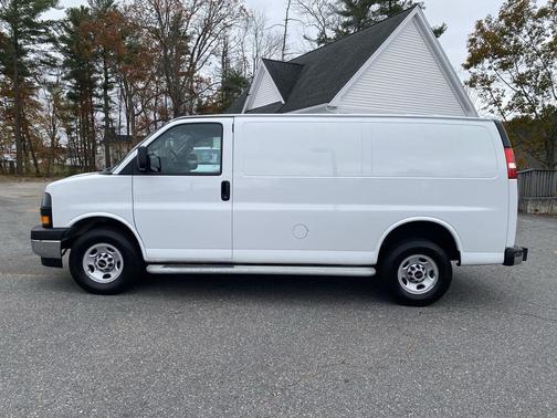2024 GMC Savana 2500 Work Van