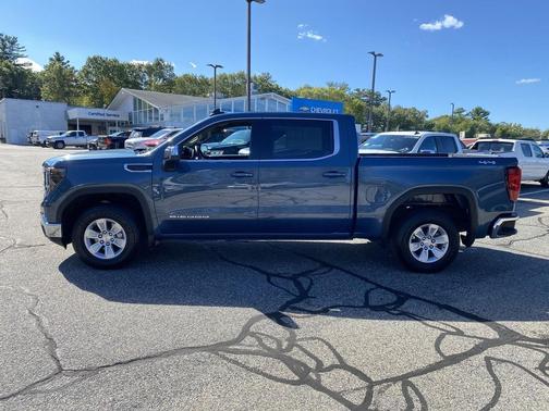2024 GMC Sierra 1500 SLE